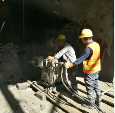 北戴河水下抗分散灌浆料特点 水下不分散注浆料介绍